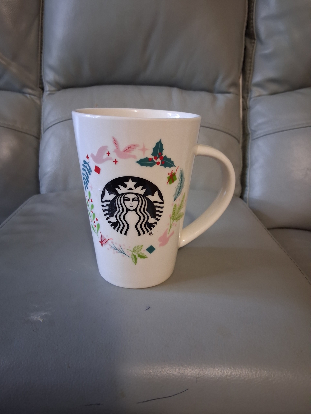 Starbucks Christmas Holiday Wreath Mug